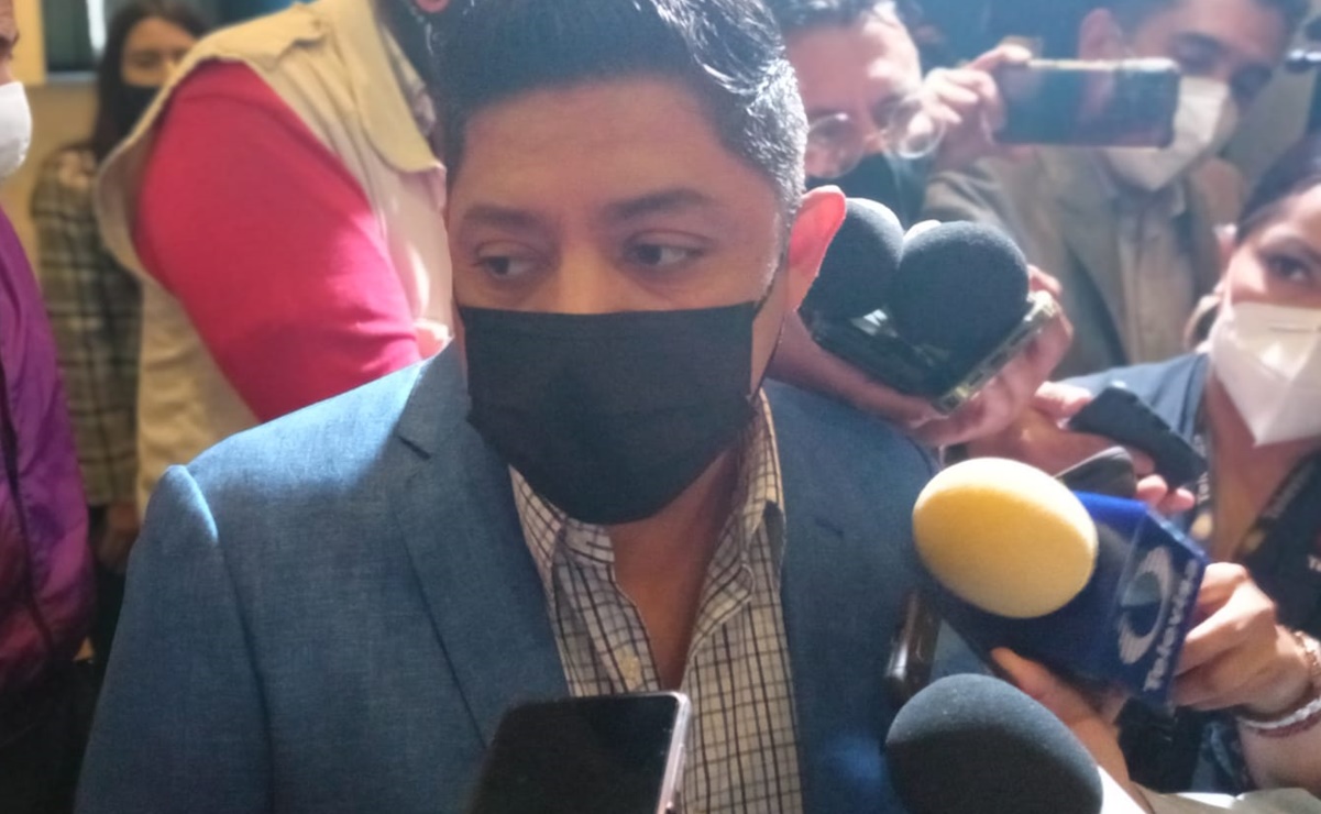 Gallardo pide no entrar en pánico ante detección de primer caso de ómicron en México